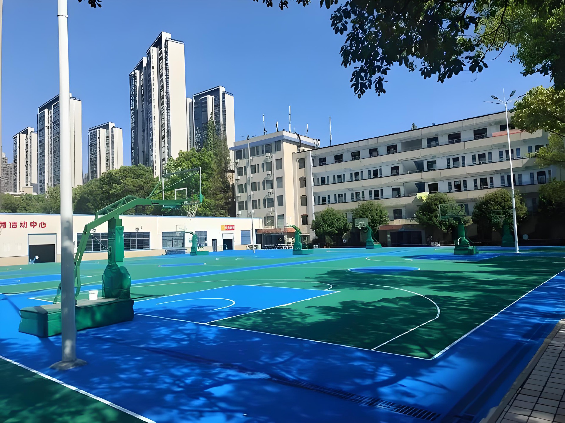 硅PU球場(chǎng)彈性層